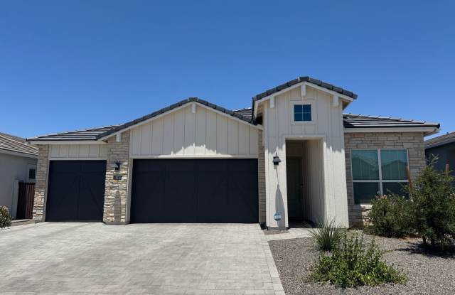 SINGLE LEVEL HOME IN CAMINO LAGO photos photos