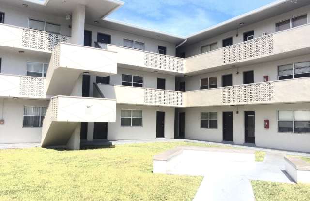 Modern Apartments  Near Jackson Hospital: 1-3 Bedroom Options photos photos