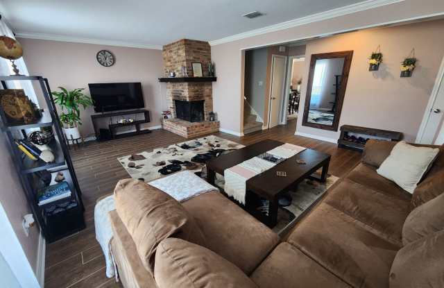 3 Bedroom 2.5 Bath in TOWN SOUTH ESTATES photos photos