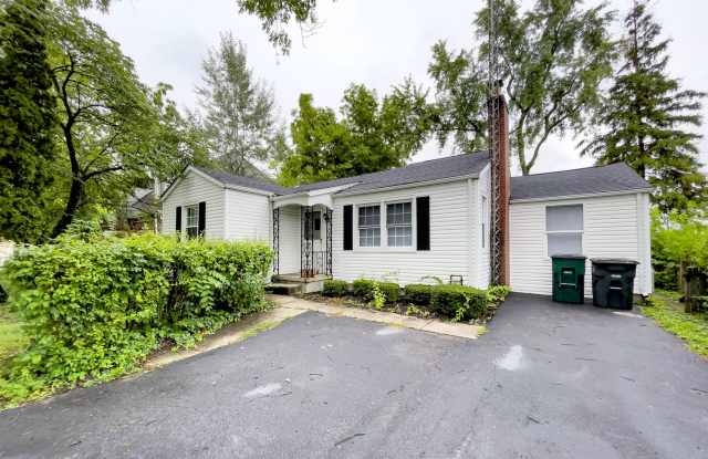 PRELEASING for AUGUST! Near to Campus photos photos