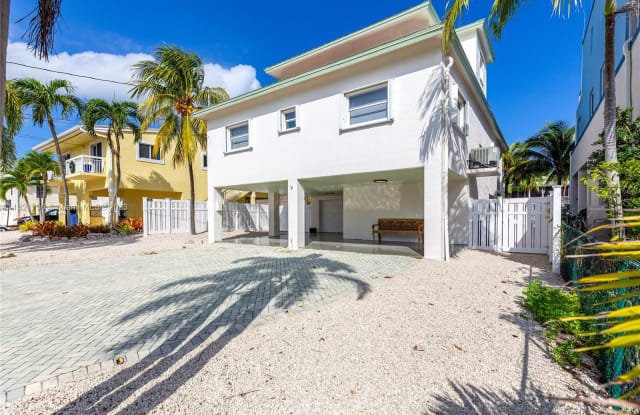 24 Center Lane - 24 Center Lane, Key Largo, FL 33037
