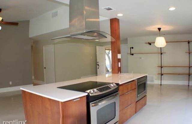 8710 Wildridge Dr - 8710 Wildridge Drive, Austin, TX 78759