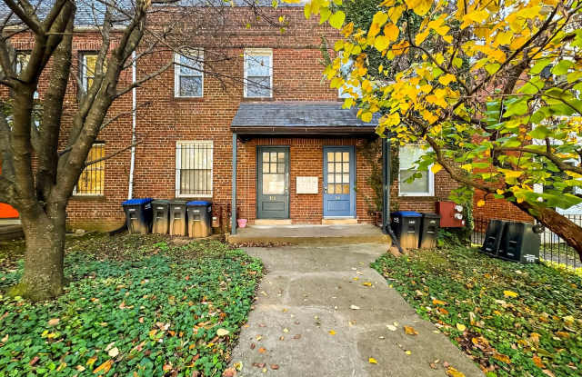 Ideal 1 Bed 1 Bath Unit with Fenced Yard In Charming Old City photos photos