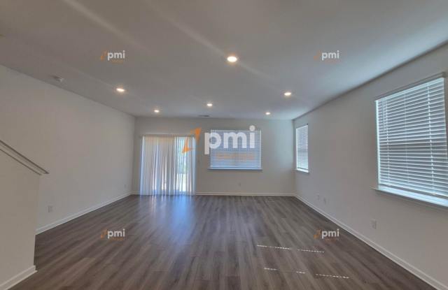 285 Kenoot Drive Gallery 3