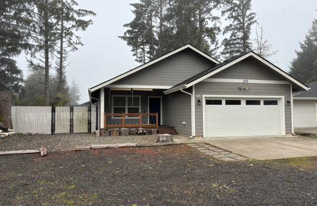 Gardner's delight with this spacious 3-bedroom home! Gallery 4
