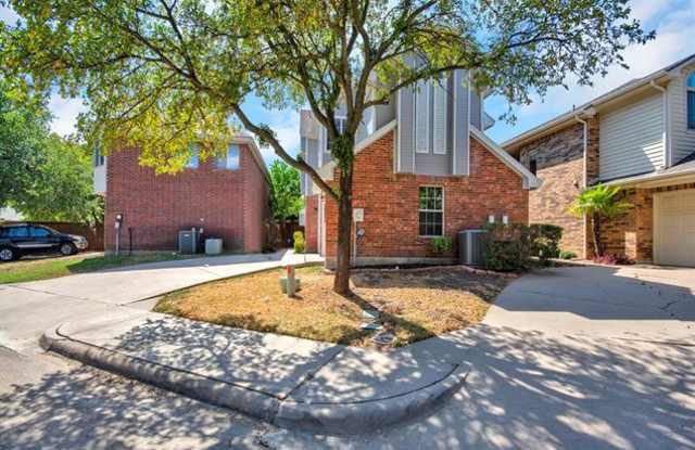 9440 Blue Jay Way Gallery 2