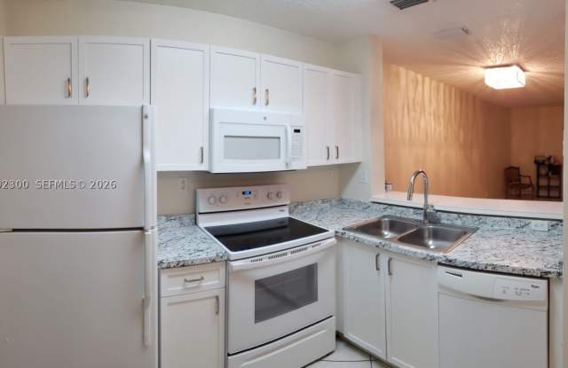 17606 SW 139th Ct Gallery 3