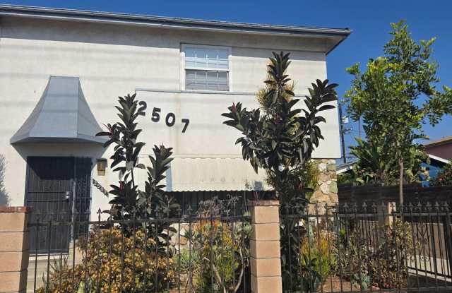 2507 Obama Blvd. photos photos