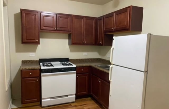 214 S Lavergne Ave 3 - 214 South Lavergne Avenue, Chicago, IL 60644