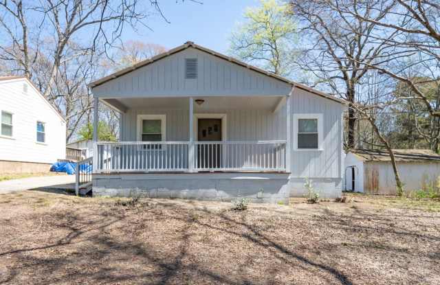 Move-In Ready Modern Makeover! Spacious 4-Bedroom Gem You’ll Love! - 3816 Oakwood Drive, Adamsville, AL 35005
