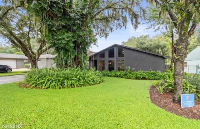 6245 Christina Groves Cir W Gallery 4