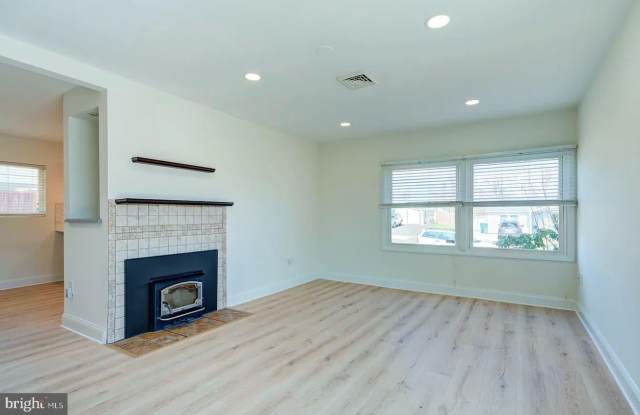 49 MISTLETOE Lane Gallery 2