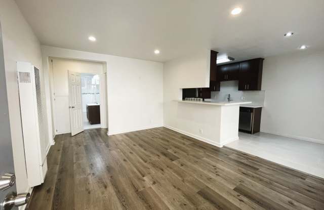 1215 Granville Ave. photos photos