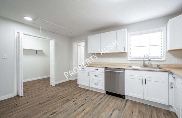 8229 Patterson Road Gallery 4