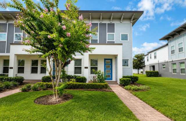 Outstanding 3 bedroom townhome located in the heart of Dr. Phillips area photos photos