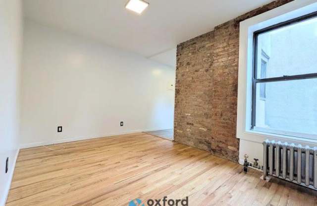 339 Bedford Avenue Gallery 1