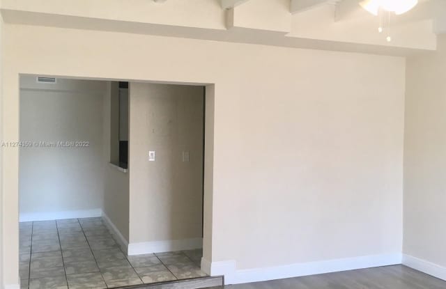 8099 Samari Lakes Dr Gallery 3