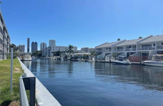 3750 NE 169th St photos photos