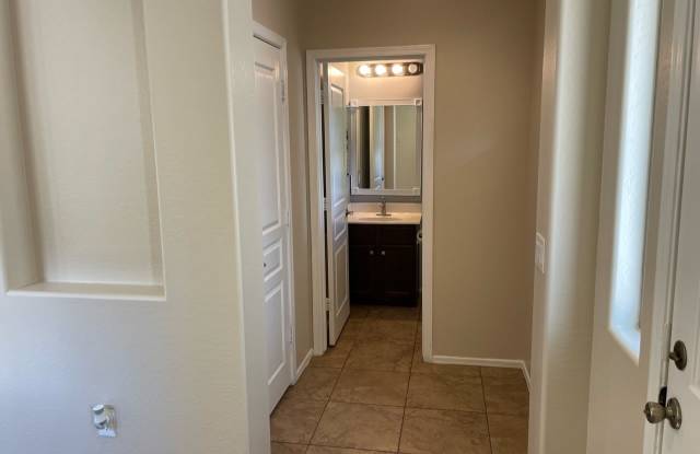 15444 W Canterbury Dr Gallery 3