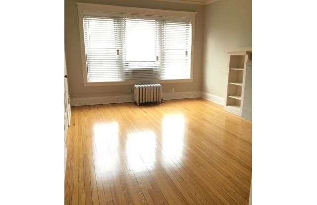 813 West Cornelia Avenue Gallery 2