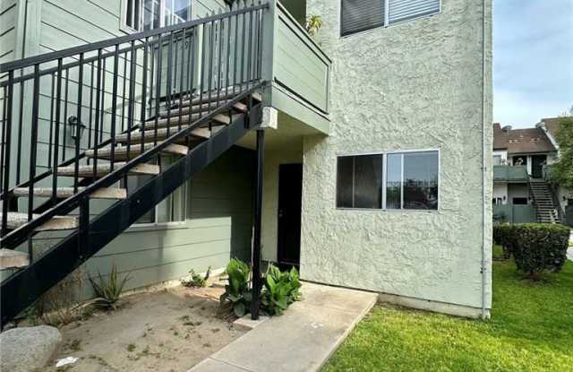 631 N Bristol St photos photos