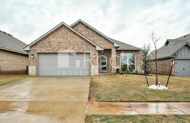 4 Bedroom 2 Bathroom home with all appliances included photos photos