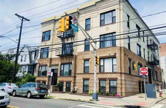 163 BALDWIN AVE photos photos