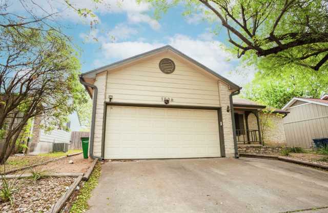 Spacious 3-Bedroom Single Family Home in South Austin! Available mid-June! photos photos