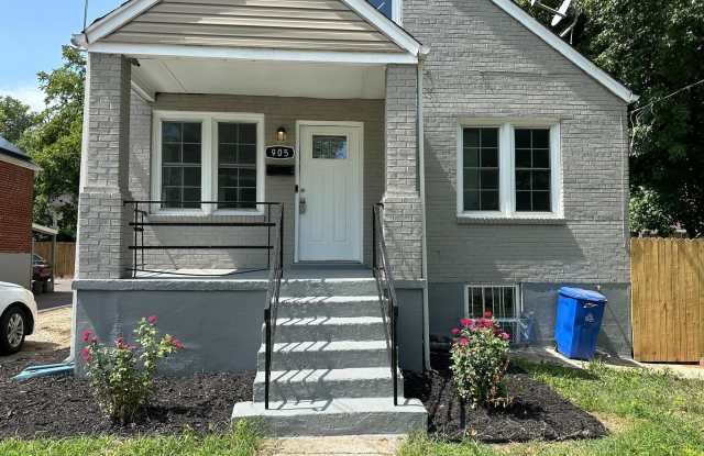 905 LARCHMONT AVENUE - 905 Larchmont Avenue, Coral Hills, MD 20743