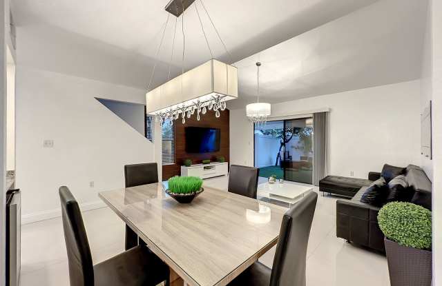 5051 Ernst Court Gallery 3