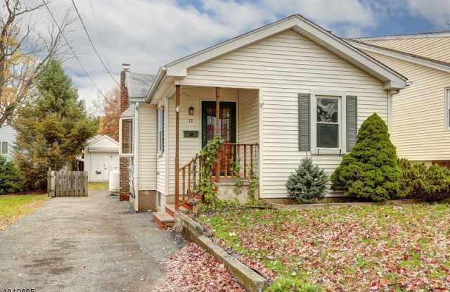 15 Adelphia Rd photos photos