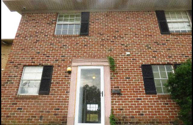 1712 Sanford Gallery 4