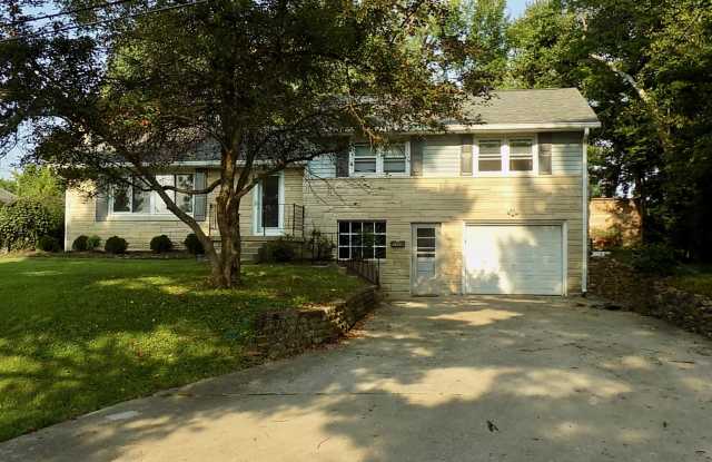 1408 South Longwood Drive Gallery 2