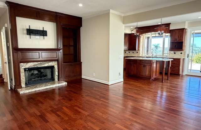 Ready Now: Spacious 4 Bedroom 3 Bath with Bonus Room and 3 Car Garage Gallery 3