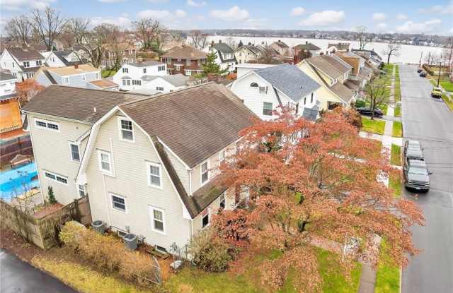 2 Wallace Avenue Gallery 3