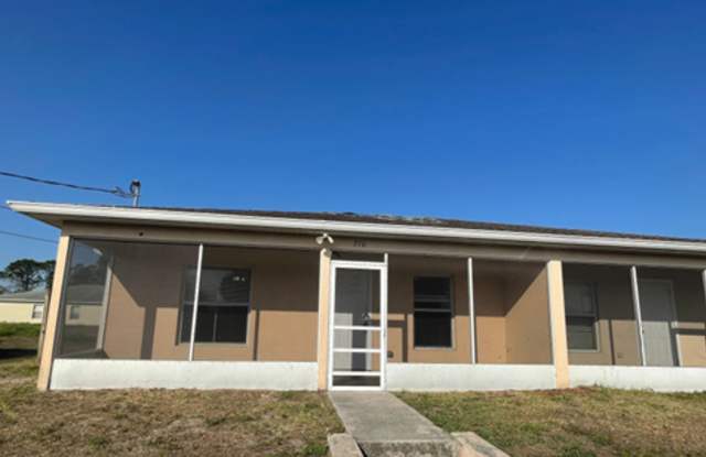 210 Hightower Ave S photos photos