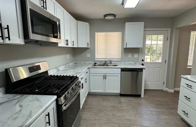 Four Bedroom Single Family Home - 3740 Tularosa Drive, Lafayette, IN 47905