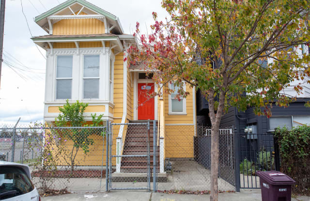 903 Pine St - 903 Pine Street, Oakland, CA 94607