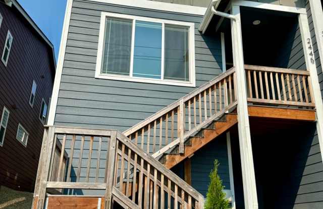Beautiful 4 bedroom in desirable Manette neighborhood photos photos