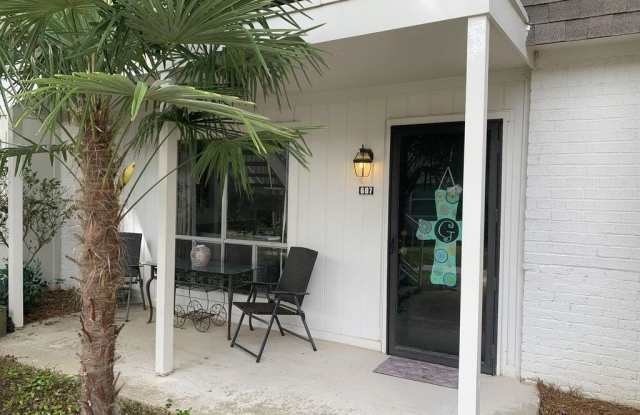 550 Post Road lot: 607 Gallery 1