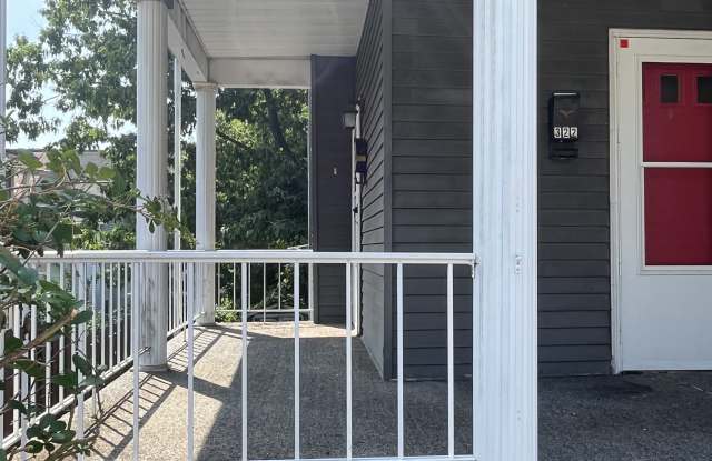 322 W. 3rd Street #2 photos photos