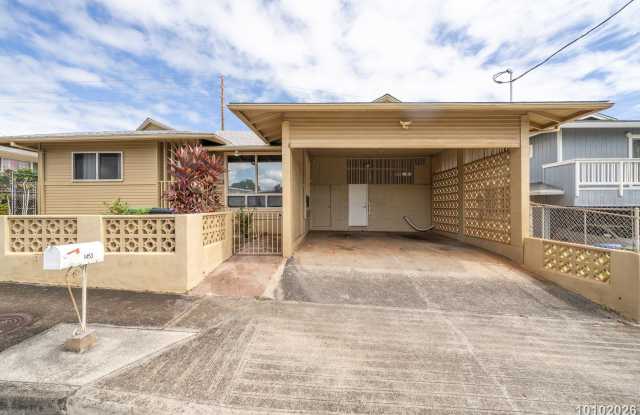 Studio in Pearl City $1500 1453 Kalauipo Street - Utilities Included Gallery 3