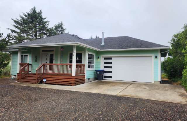 109 North Port Loop Northwest Gallery 1