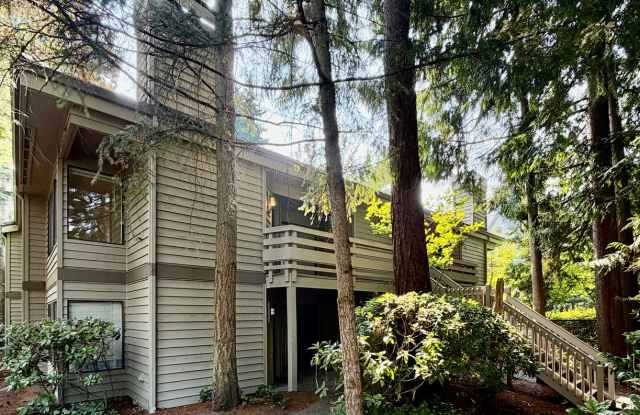 $500-off 1-month's rent! 2 Bed / 2 Bath Downtown Bellevue condo $2,895/month Gallery 3