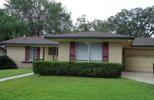3618 MOHEGAN DR Gallery 2
