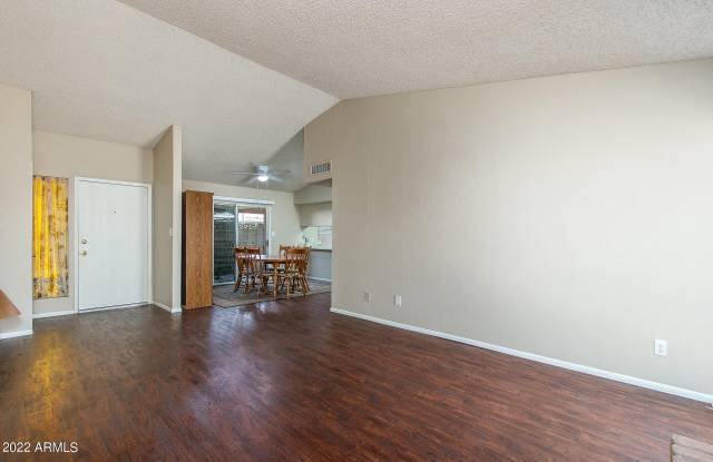 17835 N 45TH Avenue Gallery 4