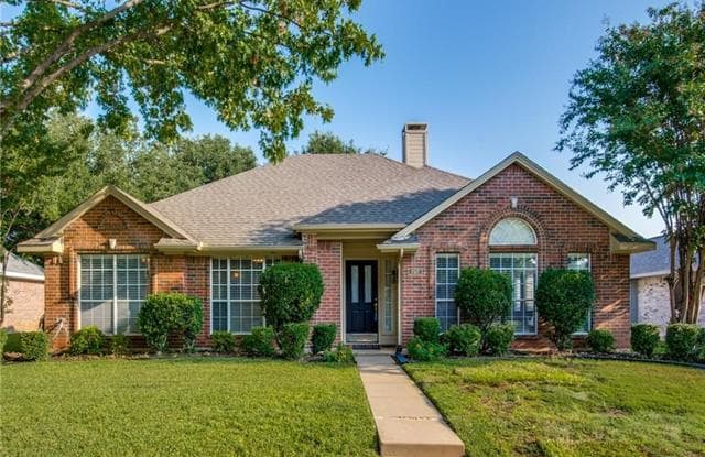 727 Blue Oak Drive - 727 Blue Oak Drive, Lewisville, TX 75067