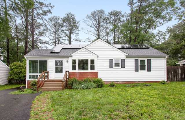 $2,300 / 3 br / 1.0 ba / 1,008 sqft photos photos