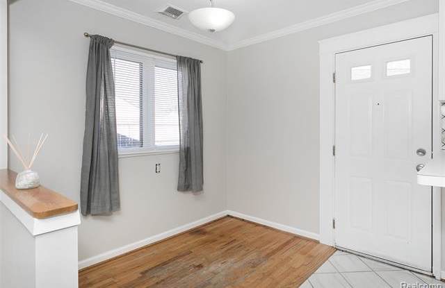140 Kenyon Drive Gallery 4