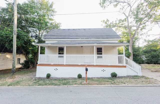 Charming 2-Bedroom Home in Griffin – Limited-Time Move-In Special! photos photos